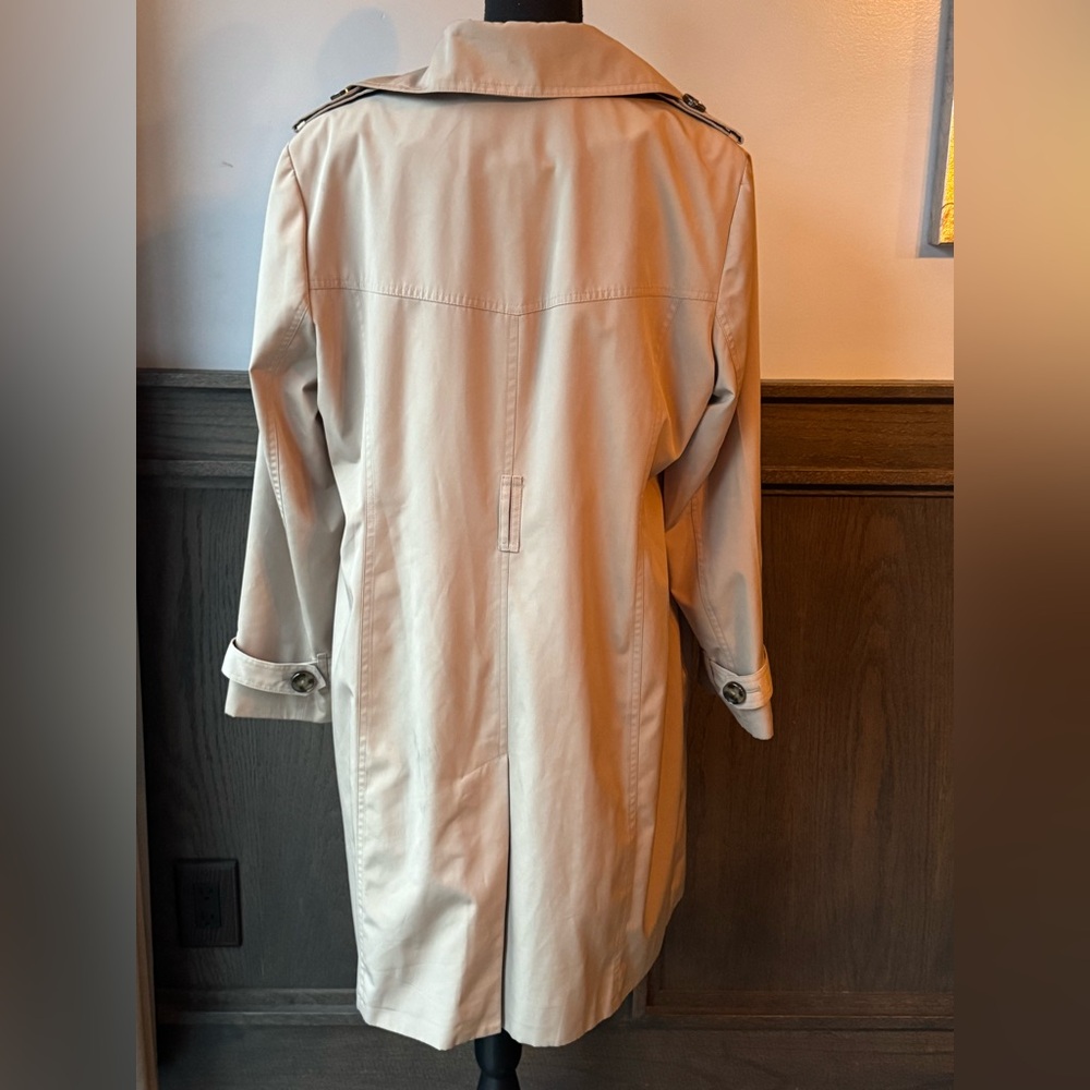 London Fog Tan Double-Breasted Trench Coat - Picture 3 of 6